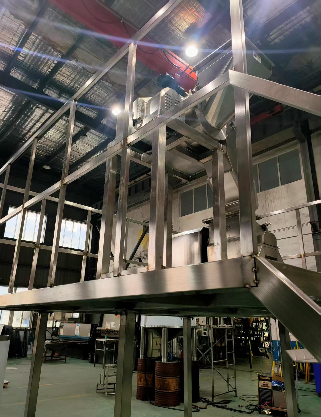 Double beater and operating platform